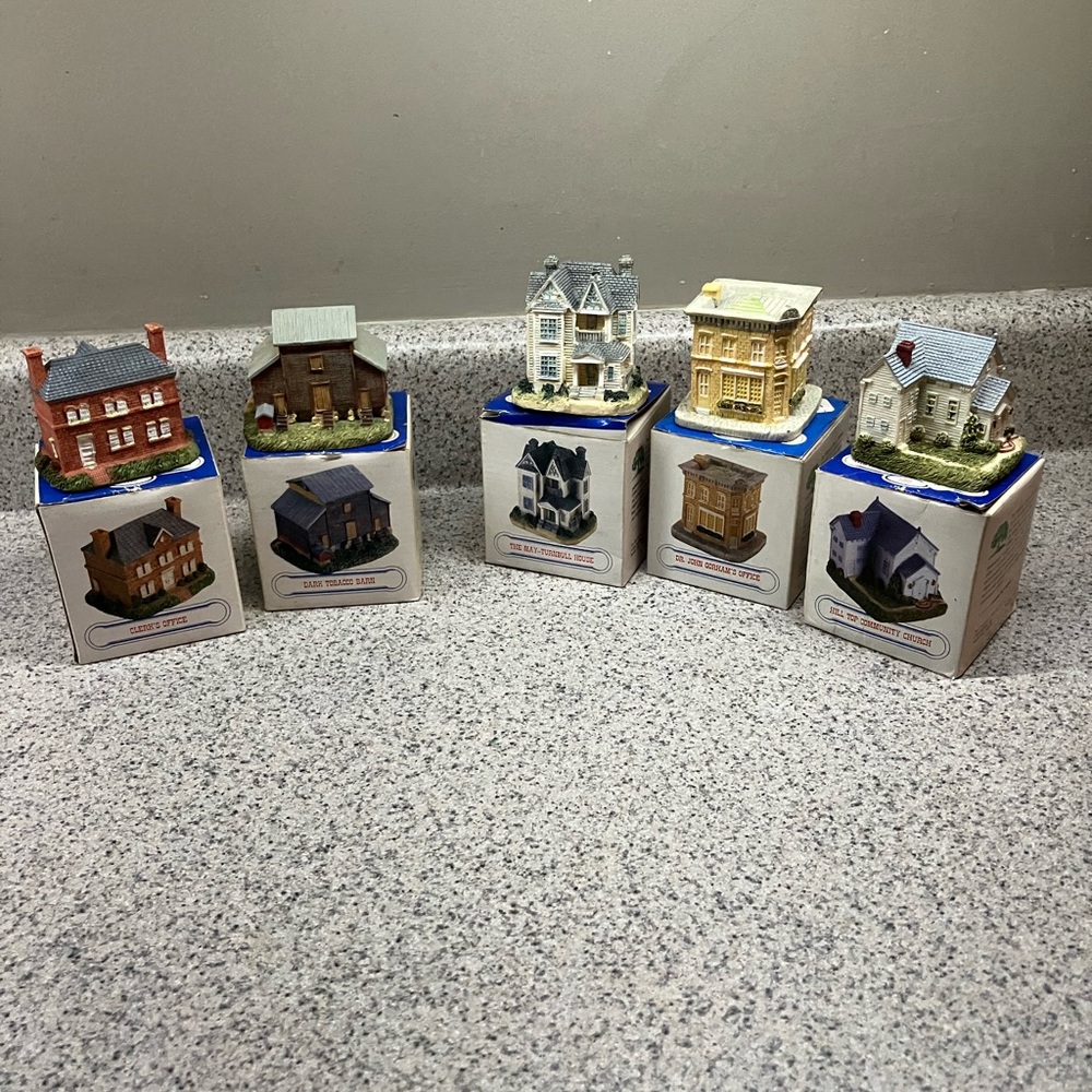 The Harmony Grove Miniature House Figurines Set